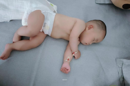云梦73码适合多大宝宝穿